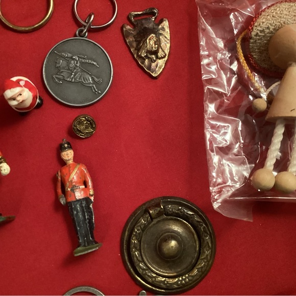 Junk Drawer Lot Various Collectibles Old and New items - Picture 6 of 8